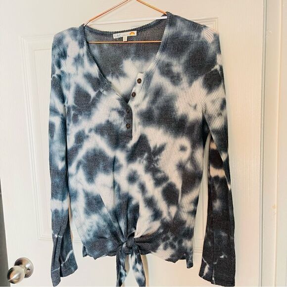 EUC C&C California Navy Tie Dye Henley Long Sleeve Top Small - Picture 7 of 7